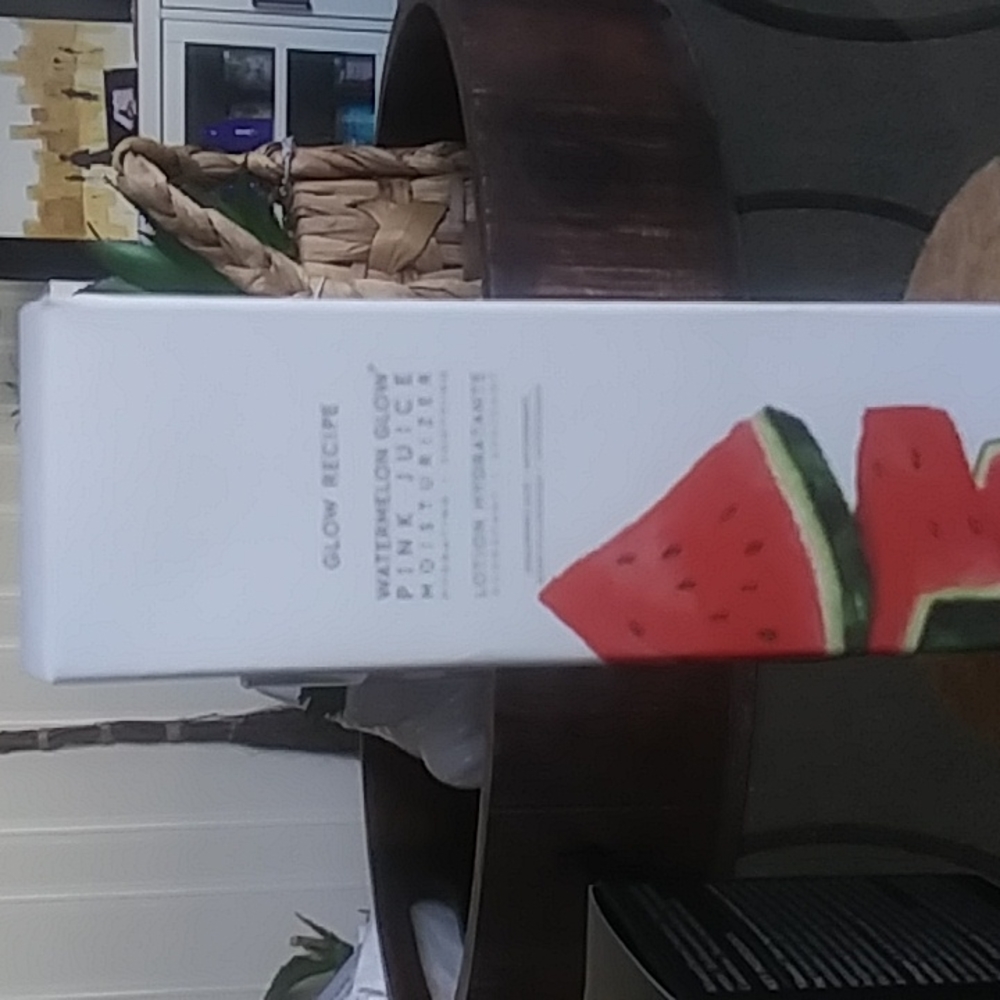 COPY - Glow Recipe watermelon glow pink juice moisturizer
